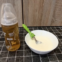 Brei-und-Fläschchen